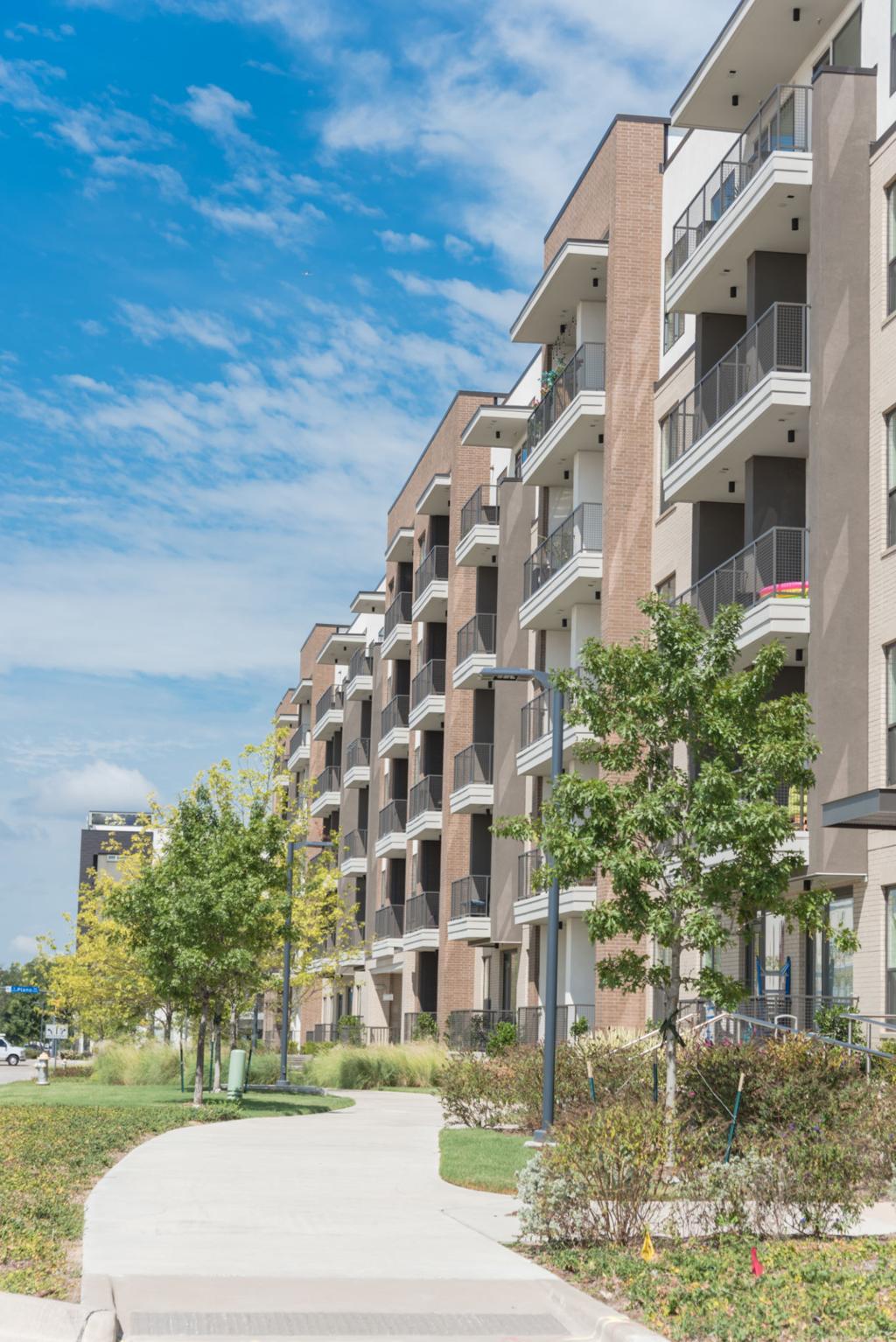 Class A multifamily residential community along a South Austin corridor